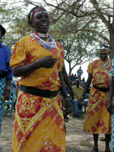 Wie in fast allen Verstümmelungsgesellschaften erweisen sich die Kuria in Kenia als resistent gegen 